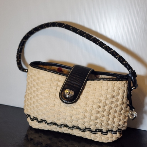 Brighton woven handbag - Picture 8 of 9